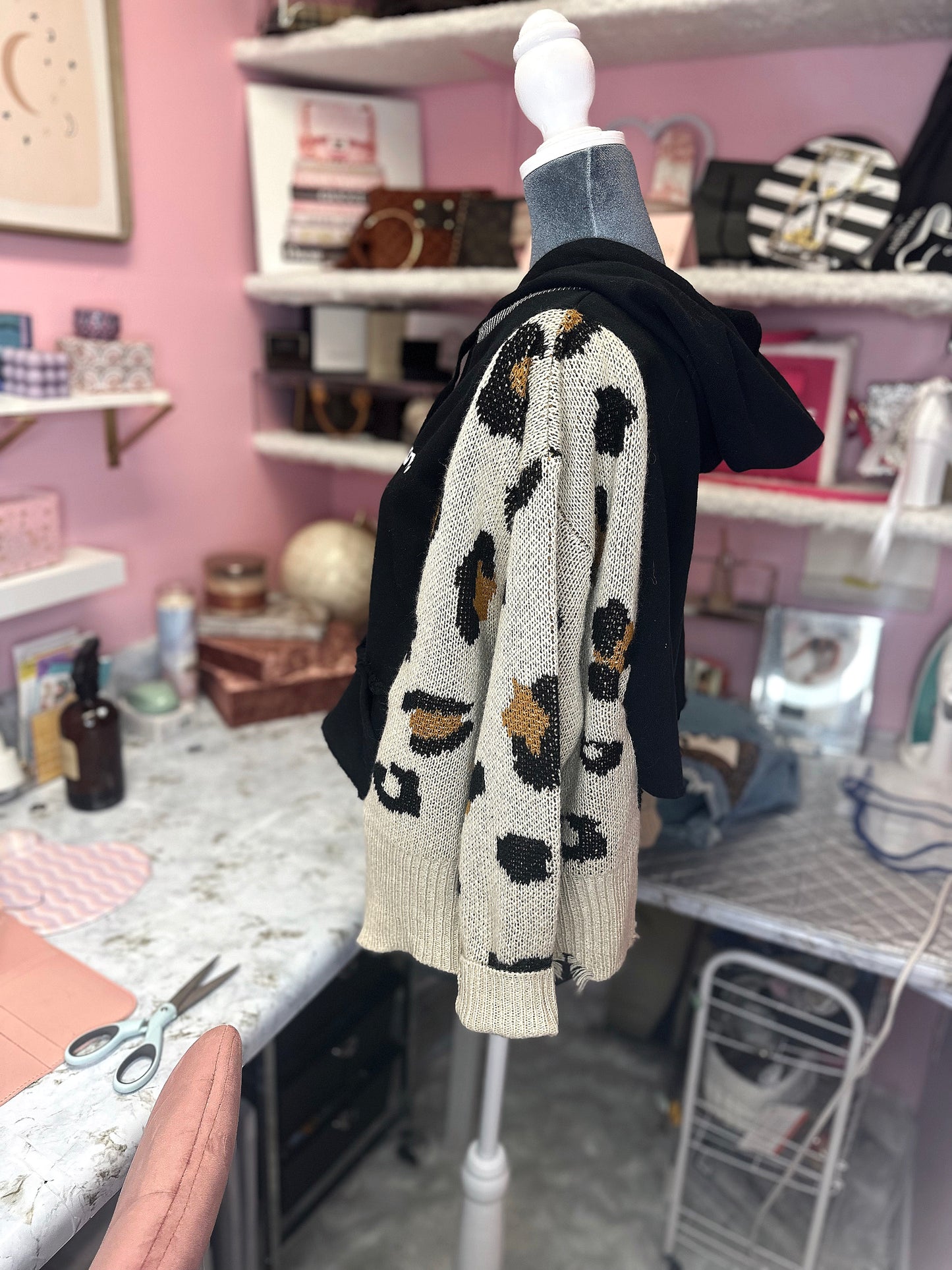 CHEETAH CHAMPION SWEATER HOODIE