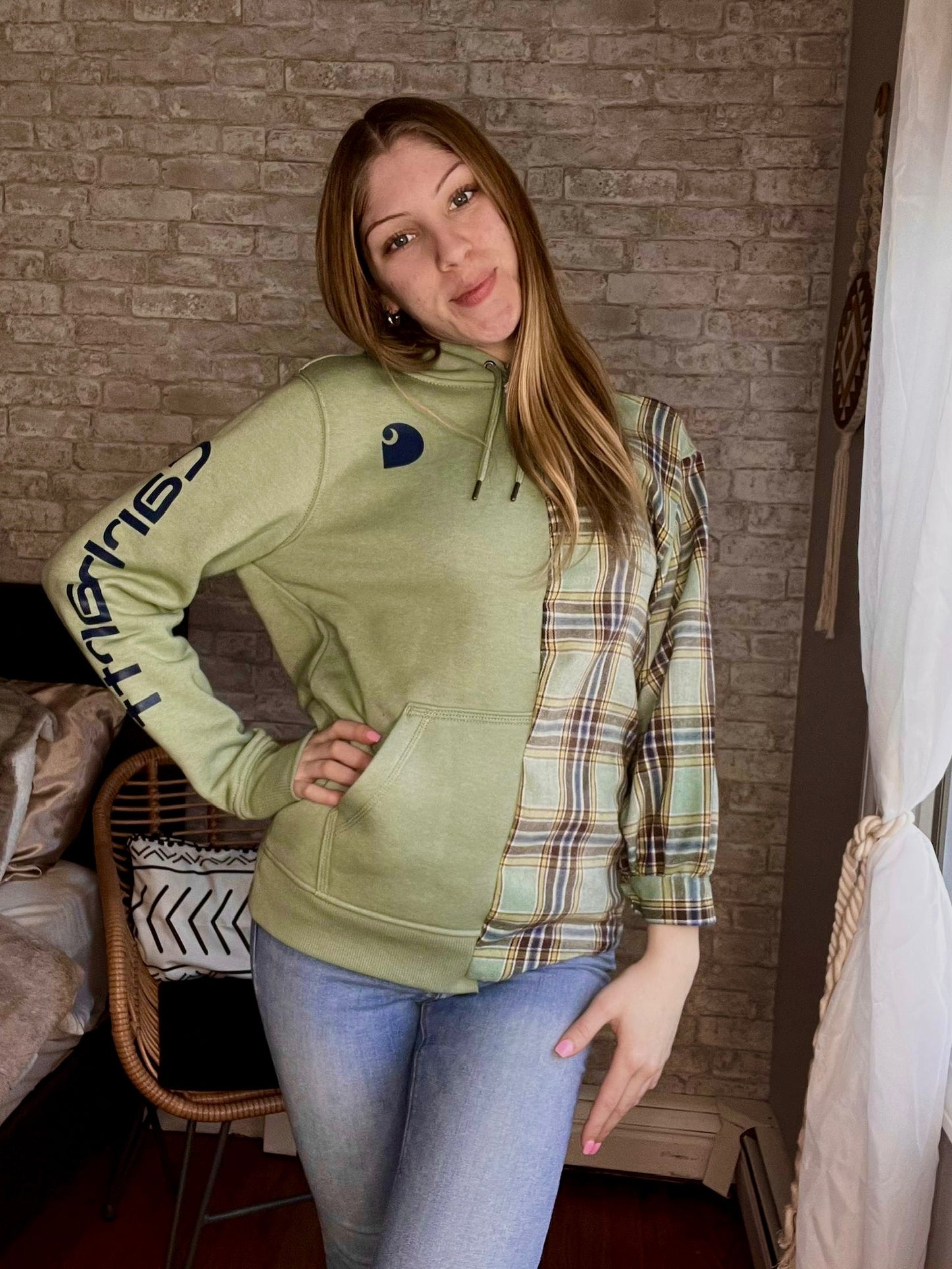 Carhartt hoodie x vintage flannel