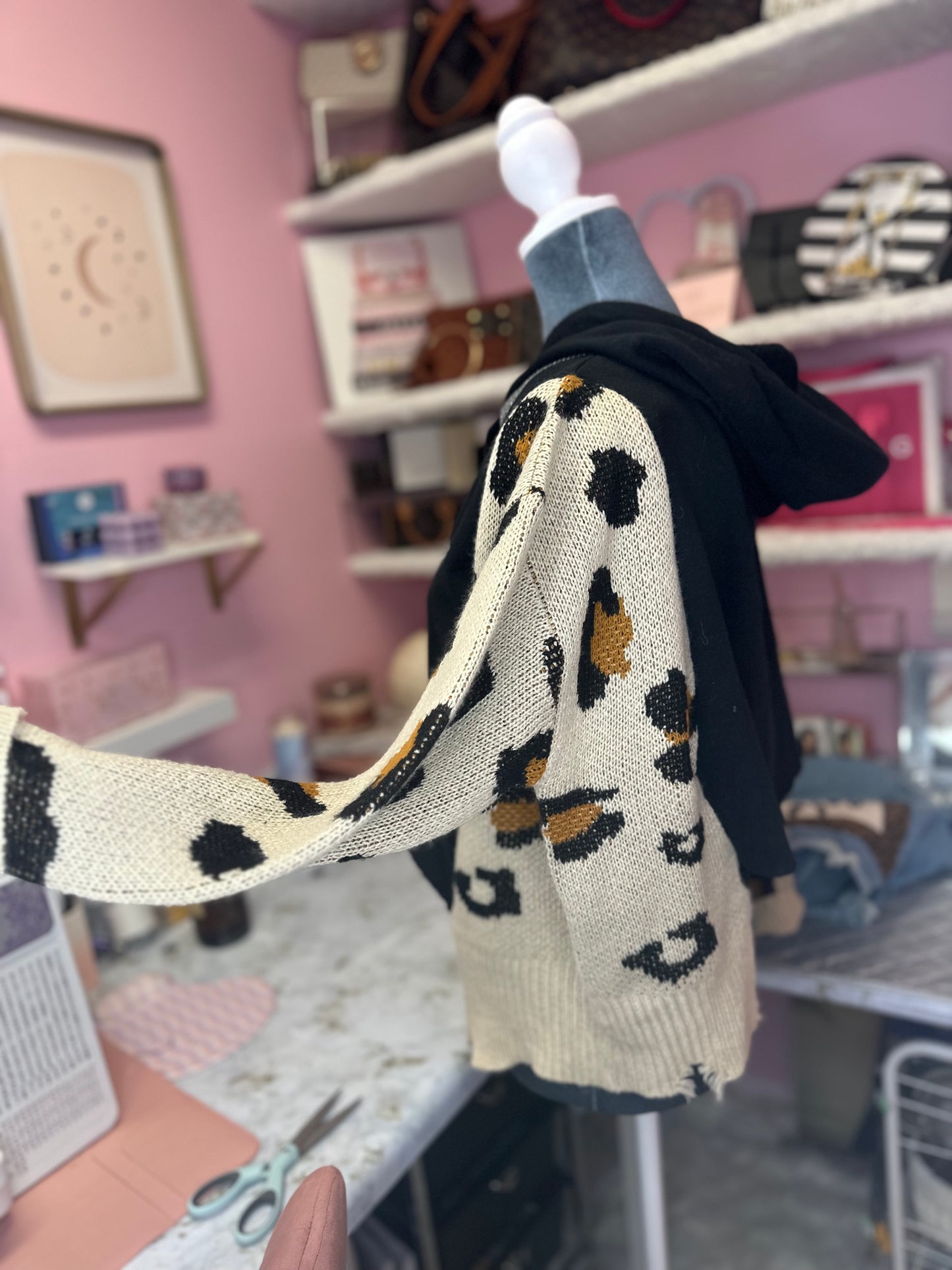 CHEETAH CHAMPION SWEATER HOODIE